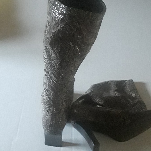 Carlo Rosseti Trendy Faux Alligator Boots Size 7 - Picture 4 of 4